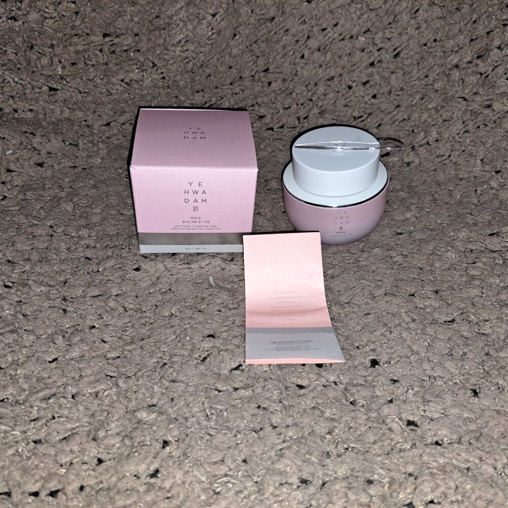 YEHWADAM Plum Flower Revitalizing Cream 50ml  K-Beauty-New/Boxed Expiry 2027